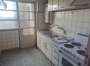cocina · Departamento de 4 Amb con Dependencia a La Venta en Floresta