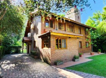 Casa · 129m² · 5 Ambientes · 2 Cocheras · Casa en Venta 5 Amb Nautico Escobar Country Club