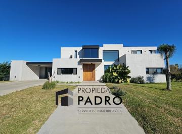 Casa · 282m² · 6 Ambientes · 2 Cocheras · Casa en Venta. Uf 16. Barrio San Roque, Comarcas de Luján.