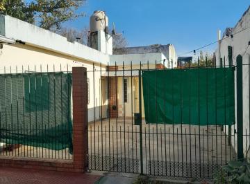 Casa de 4 ambientes, Berazategui · Casa Atrás (En Ph) de 4 Ambientes en Venta | Berazategui
