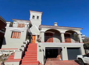 Casa de 7 ambientes, Villa Carlos Paz · Espectacular Chalet con Gran Confort Vista Panorámica Al Lago y Sierras