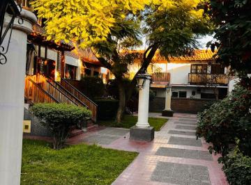 Casa de 9 ambientes, Ciudad de Mendoza · Vende Casa en Calle Belgrano 4 Dorm 4 Baños Cochera Complejo Cerrado