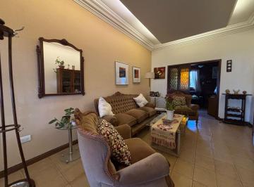 Casa de 4 ambientes, Mar del Plata · Casa 4 Ambientes - Garage y Parque - Villa Primera