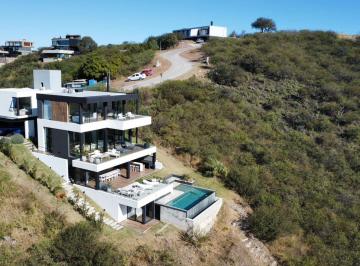 Casa de 10 ambientes, La Calera · Vdo/alquilo Imperdible Casa en La Deseada, con Una Vista Soñada