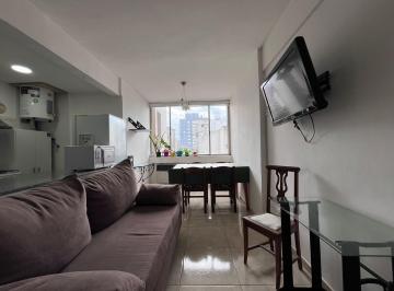 Departamento · 34m² · 2 Ambientes · Venta Departamento 2 Ambientes Reciclado en Venta Plaza Colon