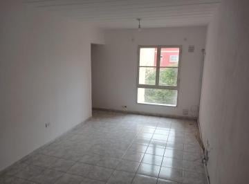 Departamento · 70m² · 3 Ambientes · 1 Cochera · Alquilo Hermoso Departamento de 2 Dorm Marques de Sobrente