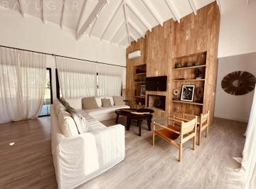 Casa · 235m² · 5 Ambientes · 2 Cocheras · Alquiler Casa - Barrio Cerrado Tessalia / Pilar - Estilo Moderno