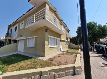 Casa de 8 ambientes, Córdoba · Alquilo Hermosa Casa, Exc Ubicacion Cochera 2 Autos