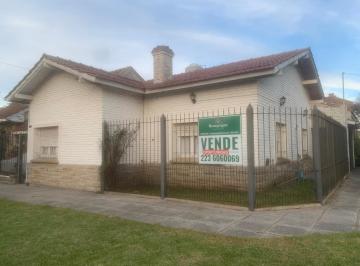 Casa · 120m² · 3 Ambientes · 1 Cochera · Casa en Punta Mogotes