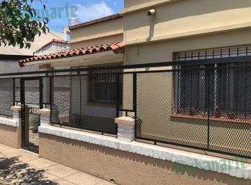 Casa · 105m² · 3 Ambientes · Venta de Casa en Ituzaingó a 550 m de Av Santa Rosa - Nuevo Valor