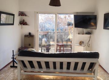 Departamento de 2 ambientes, Coghlan · Plaza 2700
