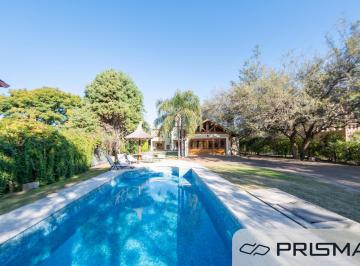 Casa · 426m² · 4 Dormitorios · Casa - 4 Dorm - Country Jockey Club