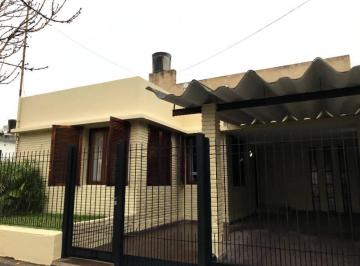 Casa de 5 ambientes, La Plata · Casa