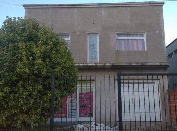 Casa · 280m² · 3 Dormitorios · 3 Cocheras · Casa - Villa Parque Sicardi