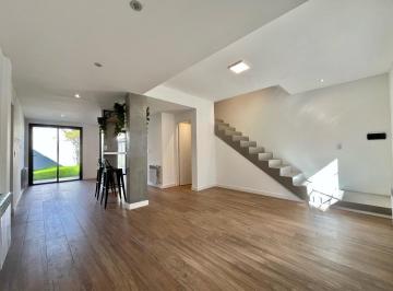 Casa · 155m² · 4 Ambientes · Casa Reciclada a Estrenar en Venta - Chauvin - Mar del Plata
