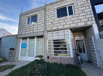 Casa de 7 ambientes, Puerto Madryn · Casa en Venta 2 Dorm 25 de Mayo E/ Alsua de Corbetto y Av Hansen U$d133.000