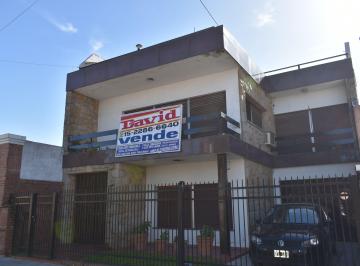 Casa de 4 ambientes, La Matanza · Inmueble Ideal Dos Familias