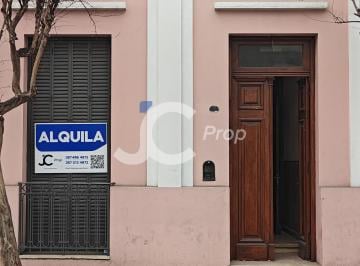 Casa de 7 ambientes, Salta · Casa en Alquiler