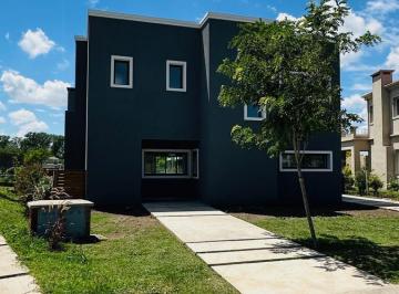 Casa · 167m² · 5 Ambientes · Casa a Estrenar - Barrio San Pablo Chico