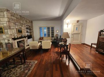 Casa · 344m² · 8 Ambientes · 2 Cocheras · Casa de 3 Dorm. con Pileta Sobre Av Universitaria - Villa Allende Golf