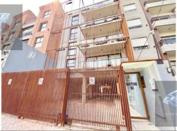 Departamento · 88m² · Venta Semipiso 3 Ambientes, con Cochera y Terraza, en Castelar Norte