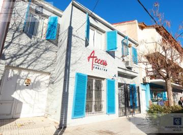 Casa · 219m² · 7 Ambientes · 2 Cocheras · Casa en Elordi 576