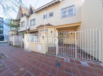 Casa · 98m² · 4 Ambientes · 1 Cochera · Casa en Venta 4 Ambientes en San Fernando