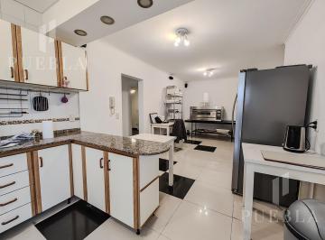 Departamento · 55m² · 3 Ambientes · 1 Cochera · Excelente Departamento de 3 Ambientes con Cochera a m del Centro de Lomas de Zamora