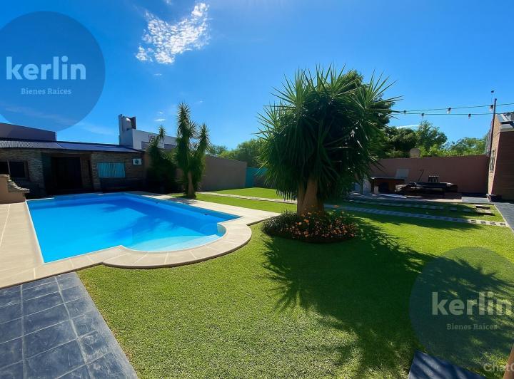 Quinta vacacional · 90m² · 4 Ambientes · 2 Cocheras