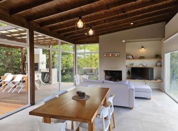 Casa · 125m² · 4 Ambientes · Venta | Hermosa Casa | Costa Esmeralda | Golf 1