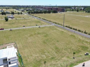 Terreno · 830m² · Terreno en Los Pasos 4 del Jockey
