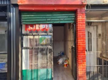 ALE-ALE-10509_2 · Local. | C 10 Profesor Aguer 4982