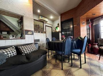 PH · 87m² · 4 Ambientes · 2 Cocheras · Venta de 2 PH con Garage, Lanús Este. Oportunidad!