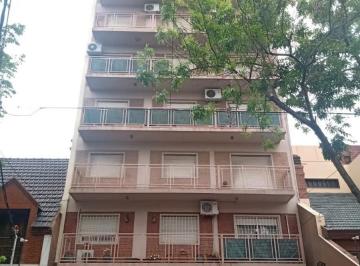 Departamento de 4 ambientes, General San Martín · Departamento de 4 Ambientes con Cochera y Baulera - San Martín Centro