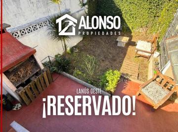 Casa · 110m² · 3 Ambientes · 1 Cochera · Casa 3 Ambientes con Fondo y Terraza en Venta en Lanús