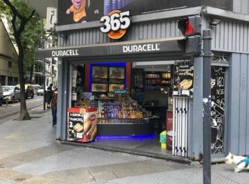 Local comercial · 62m² · Venta de Local en Pleno Recoleta!