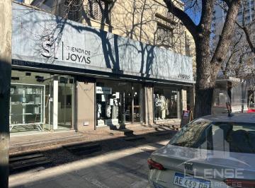 Local comercial · 70m² · 1 Ambiente · Local de 70 m² en Alquiler - Quilmes Centro.