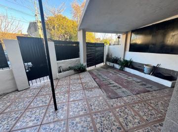 Casa de 3 ambientes, San Isidro · Comodisima Casa en Beccar
