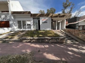 Casa · 172m² · 7 Ambientes · 2 Cocheras · Oportunidad! 5 Dorm 3 Bñs y 2 Coch B° Maipú 2da