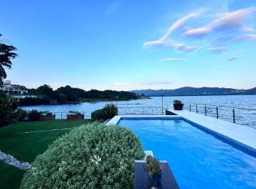 Casa · 400m² · 4 Ambientes · 3 Cocheras · Casa en Venta Perilago Villa Lago Azul