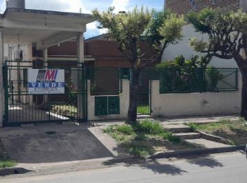 Casa de 4 ambientes, Quilmes · Casa con Departamento Al Fondo, Solano