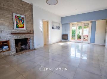 Casa de 5 ambientes, Mar del Plata · Venta - Chalet 5 Ambientes - Los Troncos - Patio y Parrilla