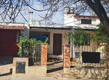 Casa de 4 ambientes, Córdoba · Propiedad en Venta Barrio Rosedal