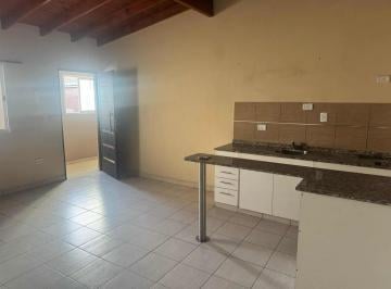 PH · 46m² · 2 Ambientes · PH en Alquiler - 1 Dormitorio 1 Baño - Barracas