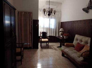 Casa · 170m² · 4 Ambientes · 1 Cochera · Casa en Venta - 3 Dorm. 2 Baños - La Plata