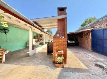 Casa · 120m² · 4 Ambientes · 3 Cocheras · Casa Venta Merlo 4 Amb Fondo Garage Quincho