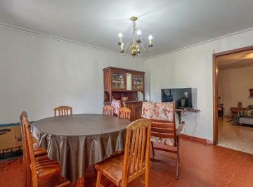 Casa · 100m² · 3 Ambientes · 1 Cochera · Venta Casa 3 Amb Garage y Lavadero Necochea