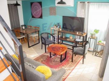 Casa · 49m² · 3 Ambientes · 1 Cochera · Venta de Casa Tipo Duplex 2 Dorm. en Pando