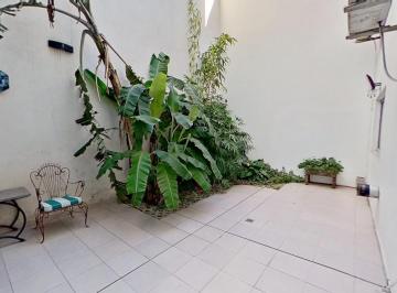 PH · 67m² · 3 Ambientes · PH en Venta de 3 Ambientes con Patio