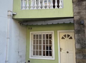 PH · 80m² · 3 Ambientes · 1 Cochera · PH - Moron Sur